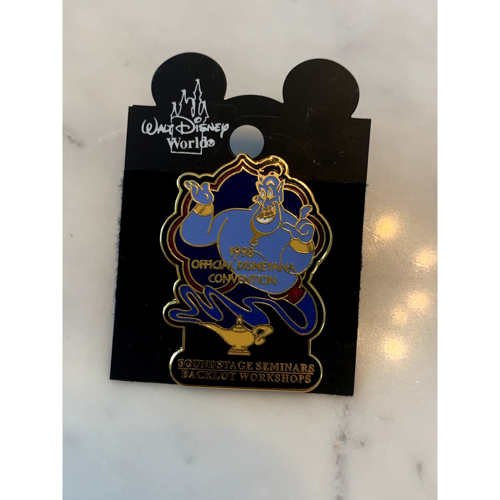 Vintage Walt Disney World Genie Lamp 1998 Convention Disney Trading Pin