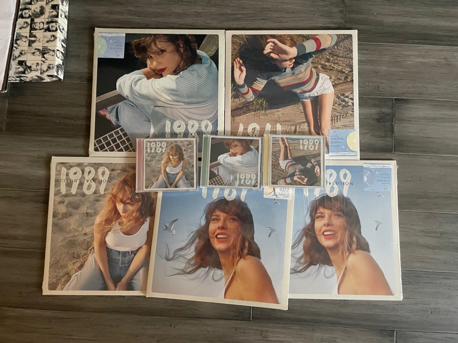 Limited edition rare Taylor swift vinyl CDs bundle 1989