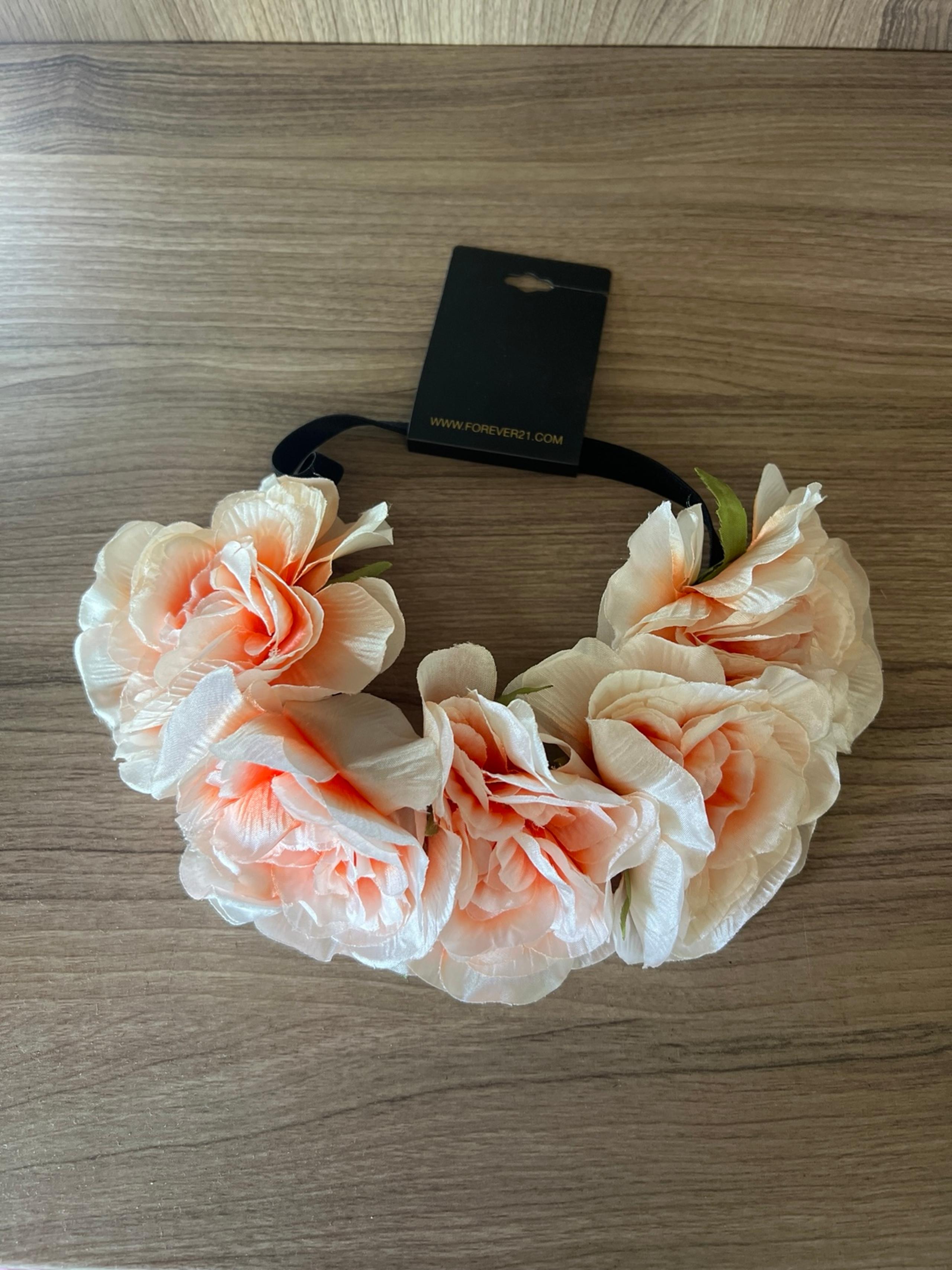 Peony flower headband NWT - FOREVER 21