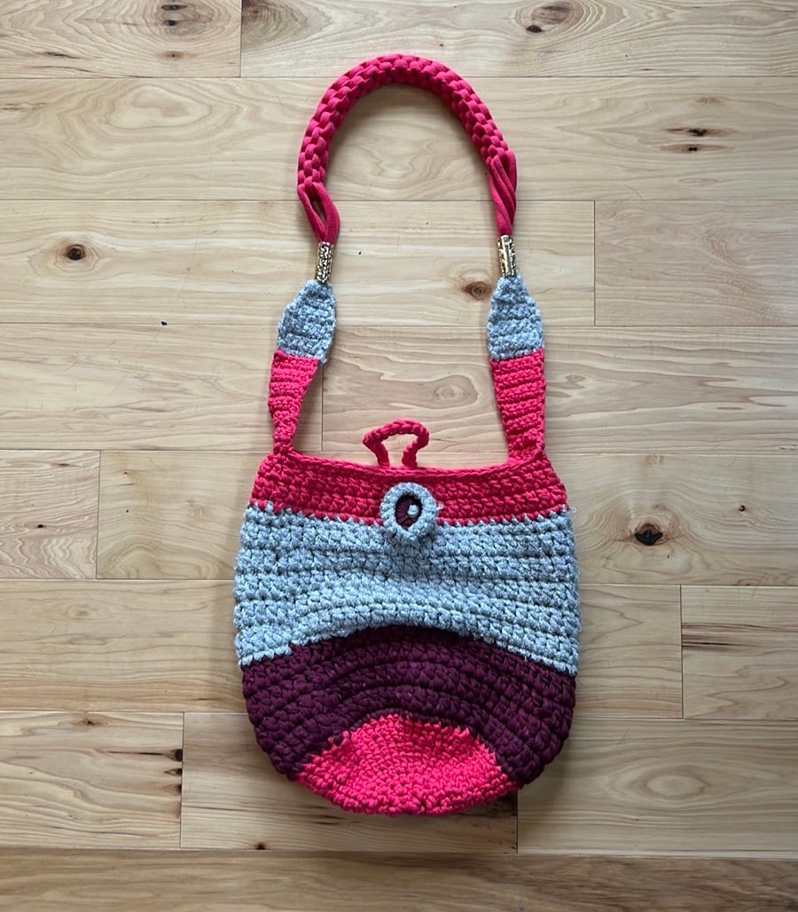 Beautiful Heavy Duty Knit Hobo Boho Purse