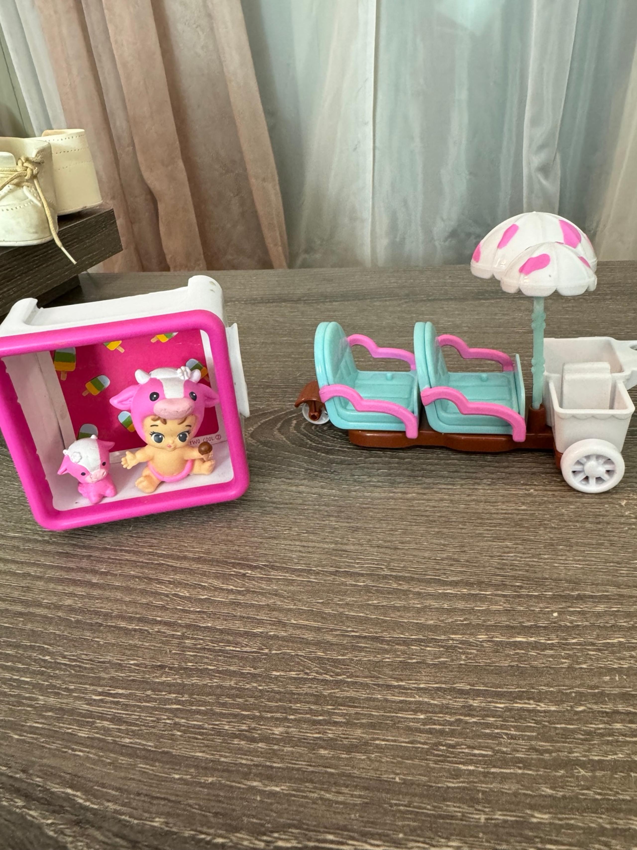 Twozies figures