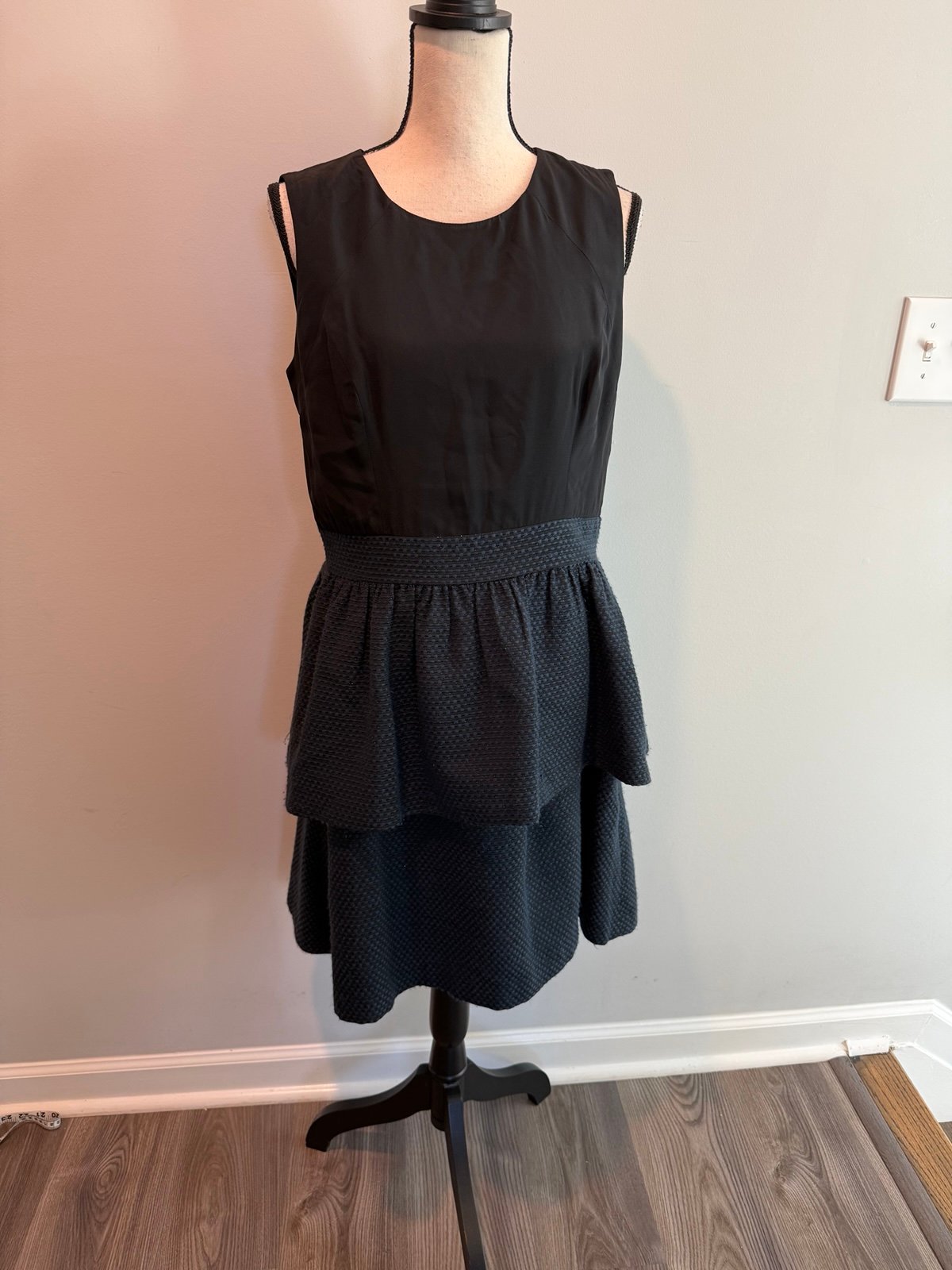 Shoshanna Tiered Black Navy Tweed Silk Blend A Line Dress Women’s size 10