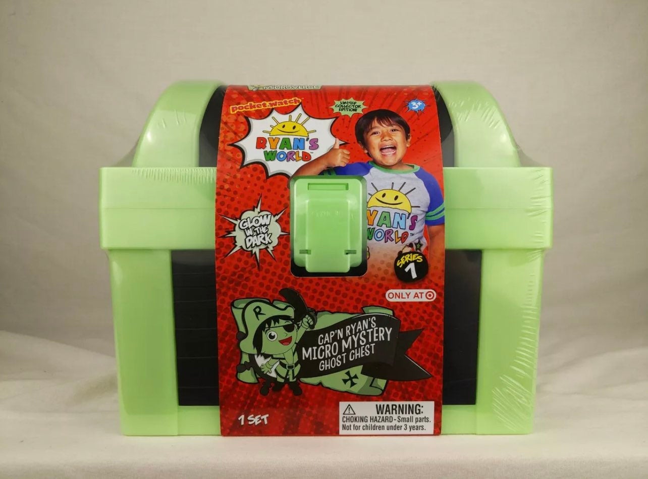 Ryan’s World Glow Micro Mystery Chest