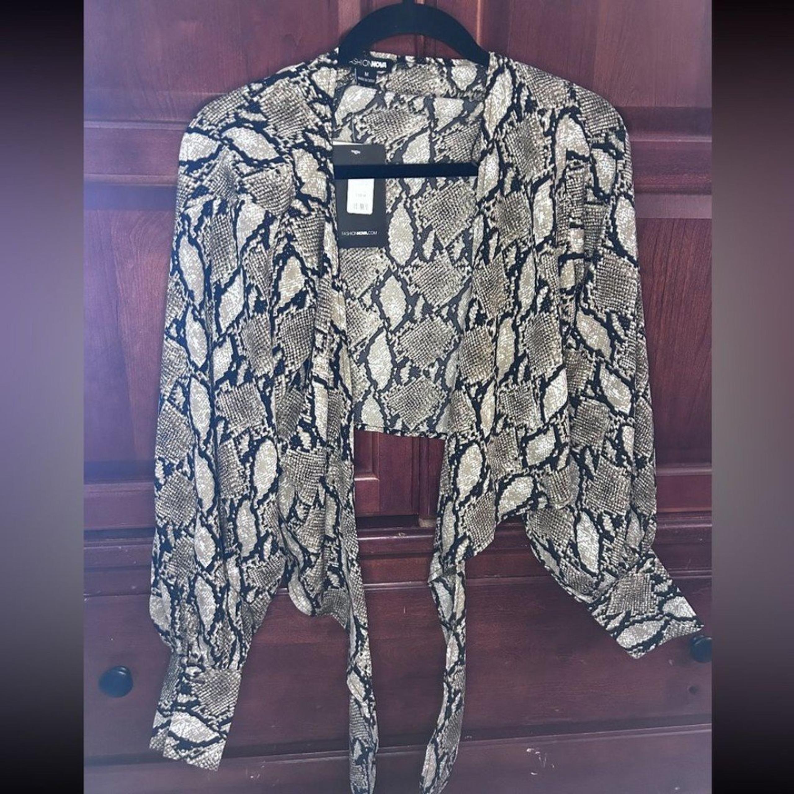 Fashion Nova - Right In Plain Sight Wrap Blouse - size Medium NWT