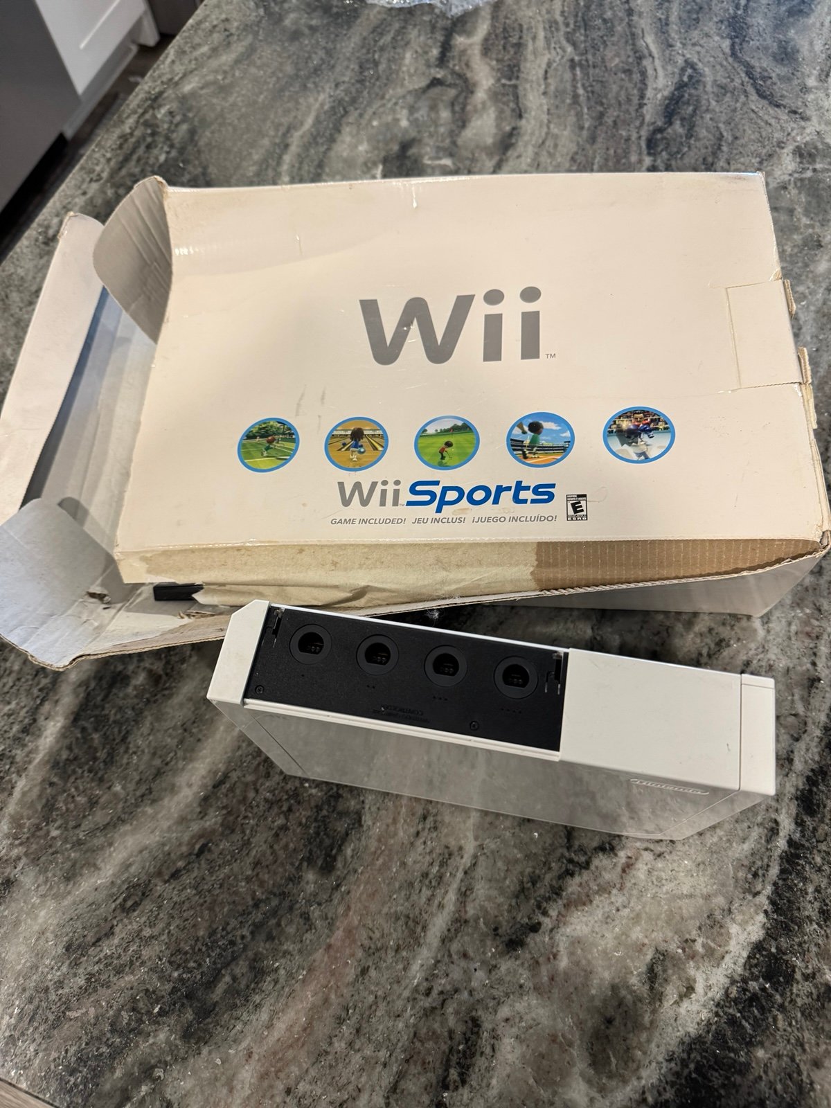 Nintendo Wii + Wii Sports Variant Box