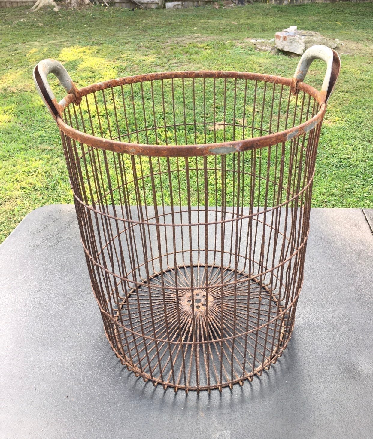 Antique Vegetable Harvesting Basket Metal Wire Farm Galvanized Steel Basket