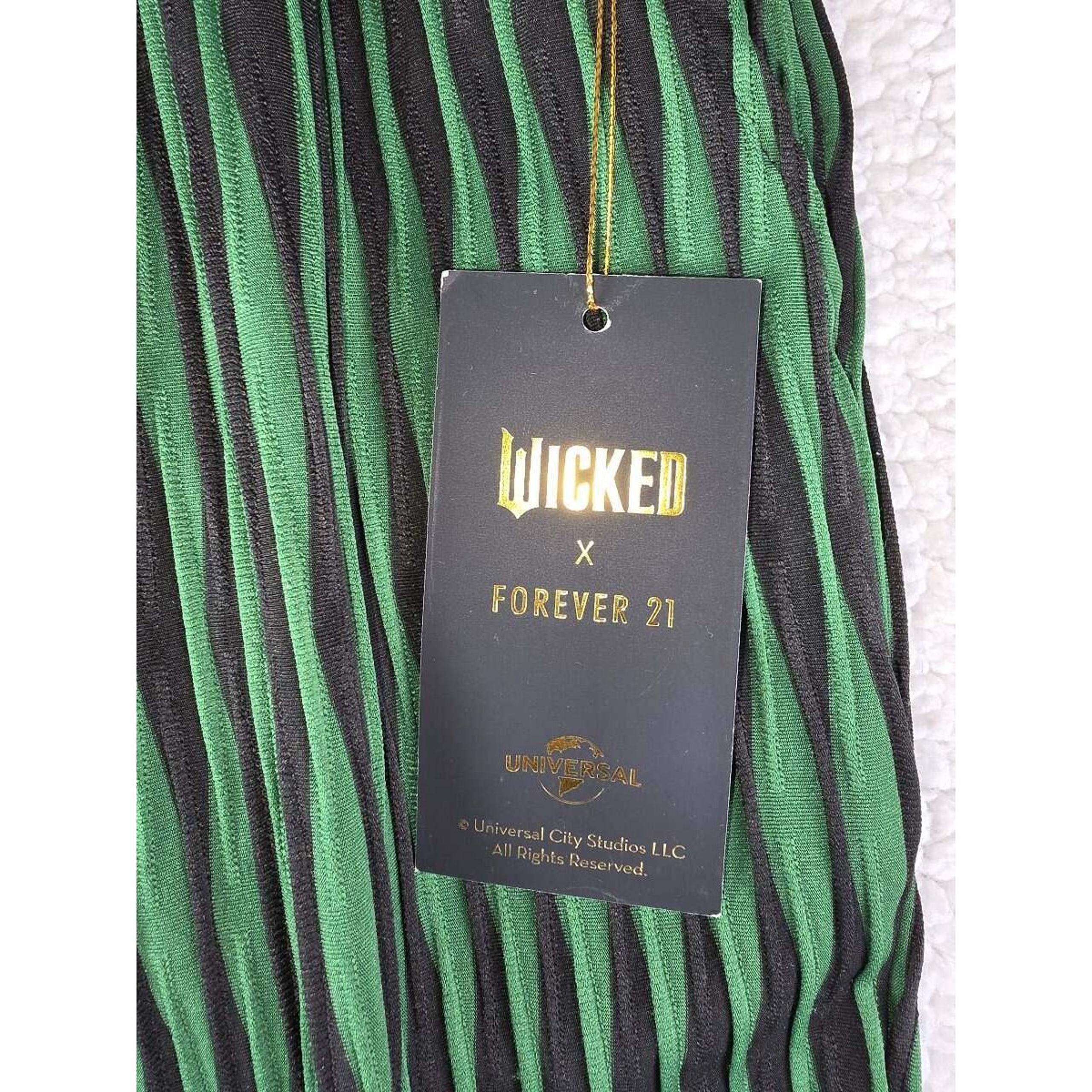 NWT! FOREVER 21 Men's Size Medium Green & Black Pants WICKED Musical