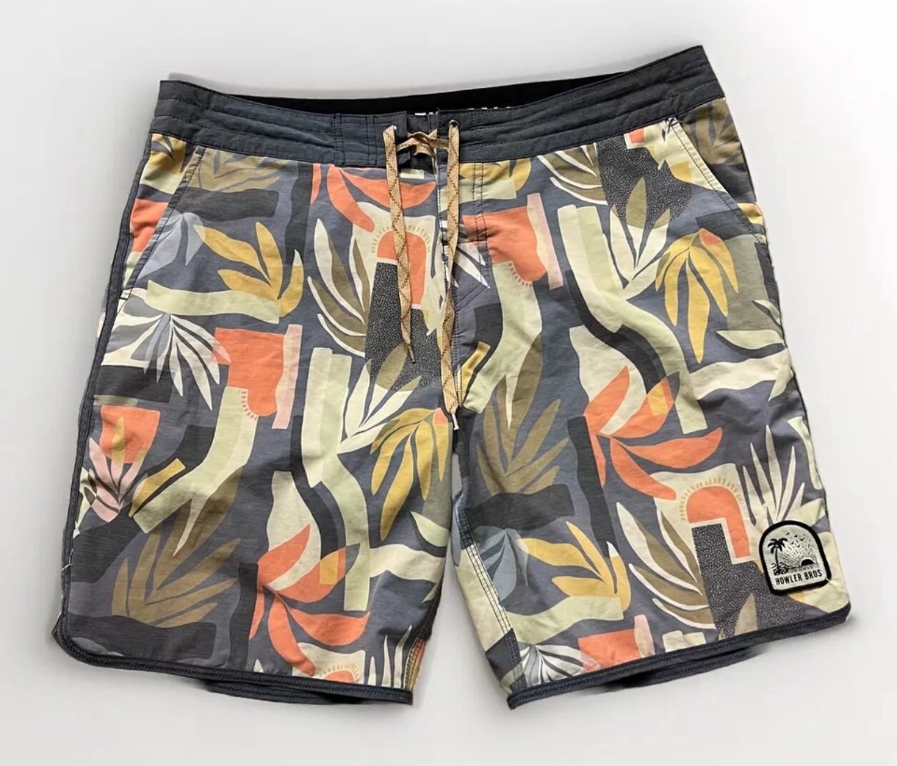Howler Brothers Bruja Board Shorts Stretch Quick Dry Mens Size 38 Floral Print