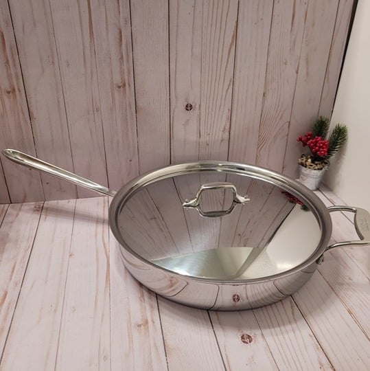 New All Clad D5 6 qt Polished 5-Ply Bonded Stainless Steel Saute Pan with Lid