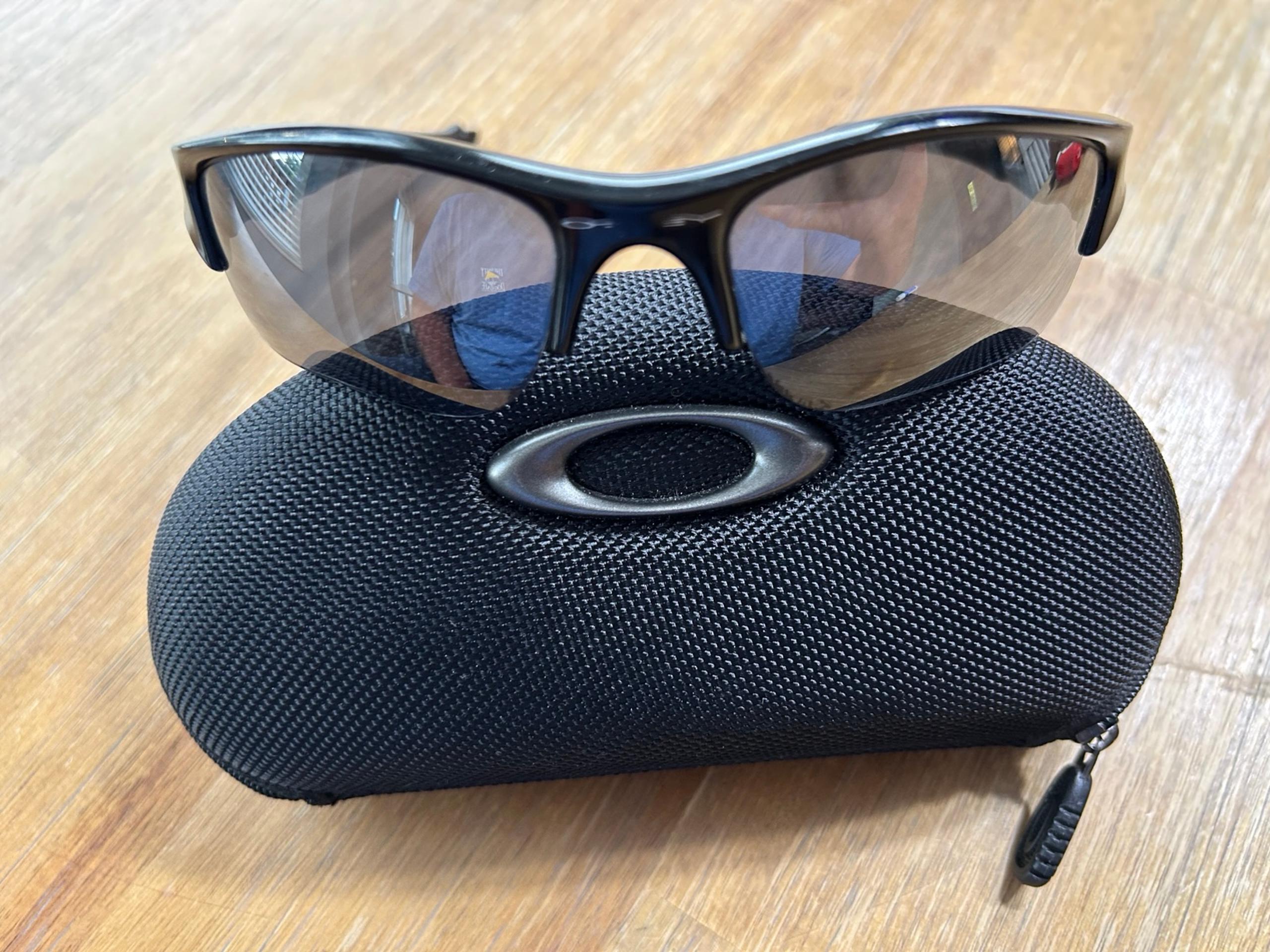 Oakley Flak Jacket 2.0 Sunglasses in fair condition (Read Description)