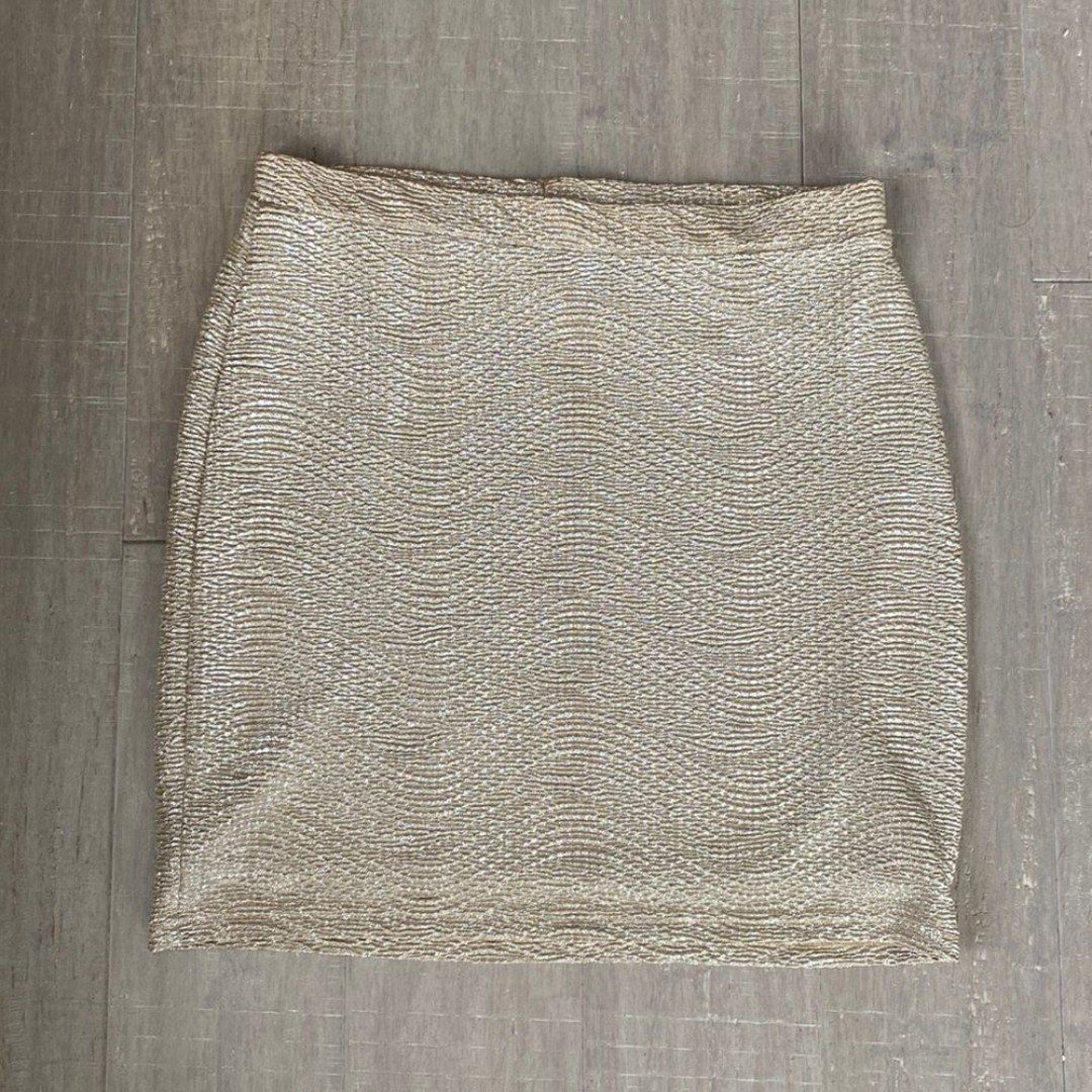 H&M Women’s Mini Ivory Sparkly Shimmer Elastic Mini A-Line Skirt Sz S
