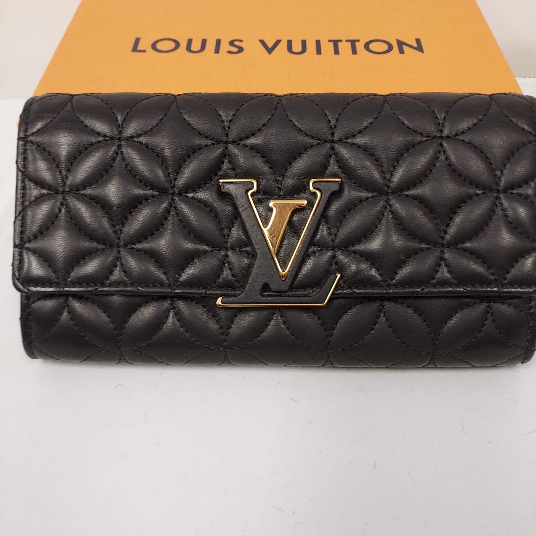 Louis Vuitton Black Portofeuil Capsine lambskin wallet