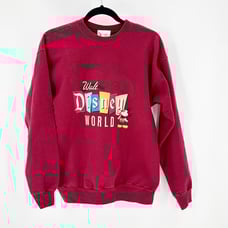 Vintage Walt Disney World Mickey Graphic Crewneck Sweatshirt unisex Maroon