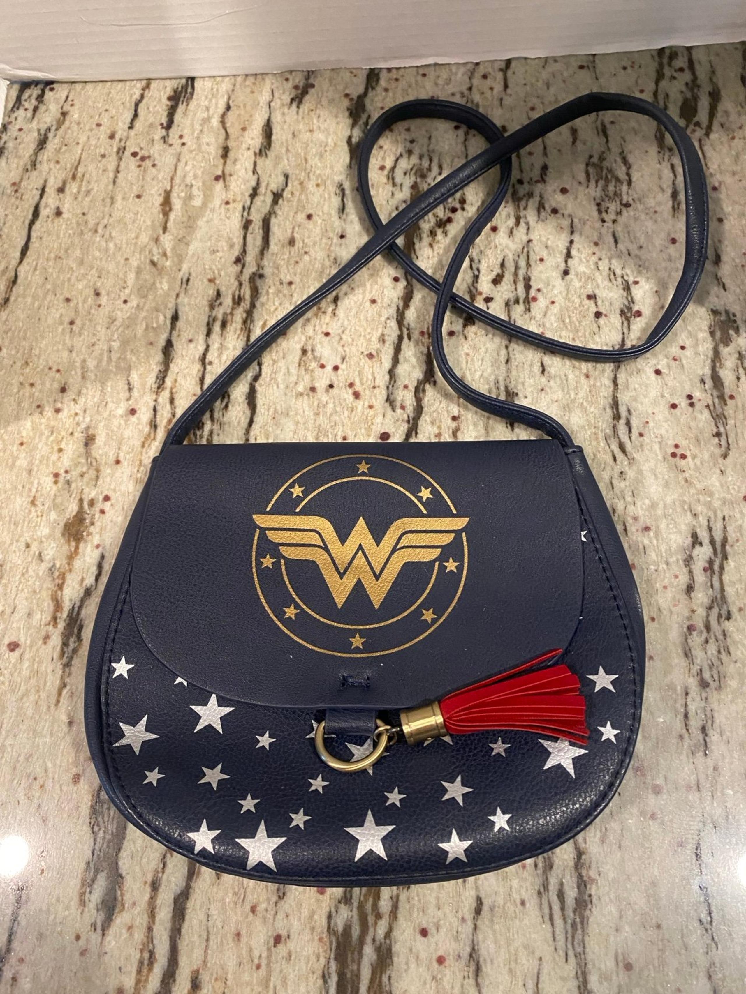Wonder Woman BioWorld Saddlebag Purse Blue Stars w Tassle
