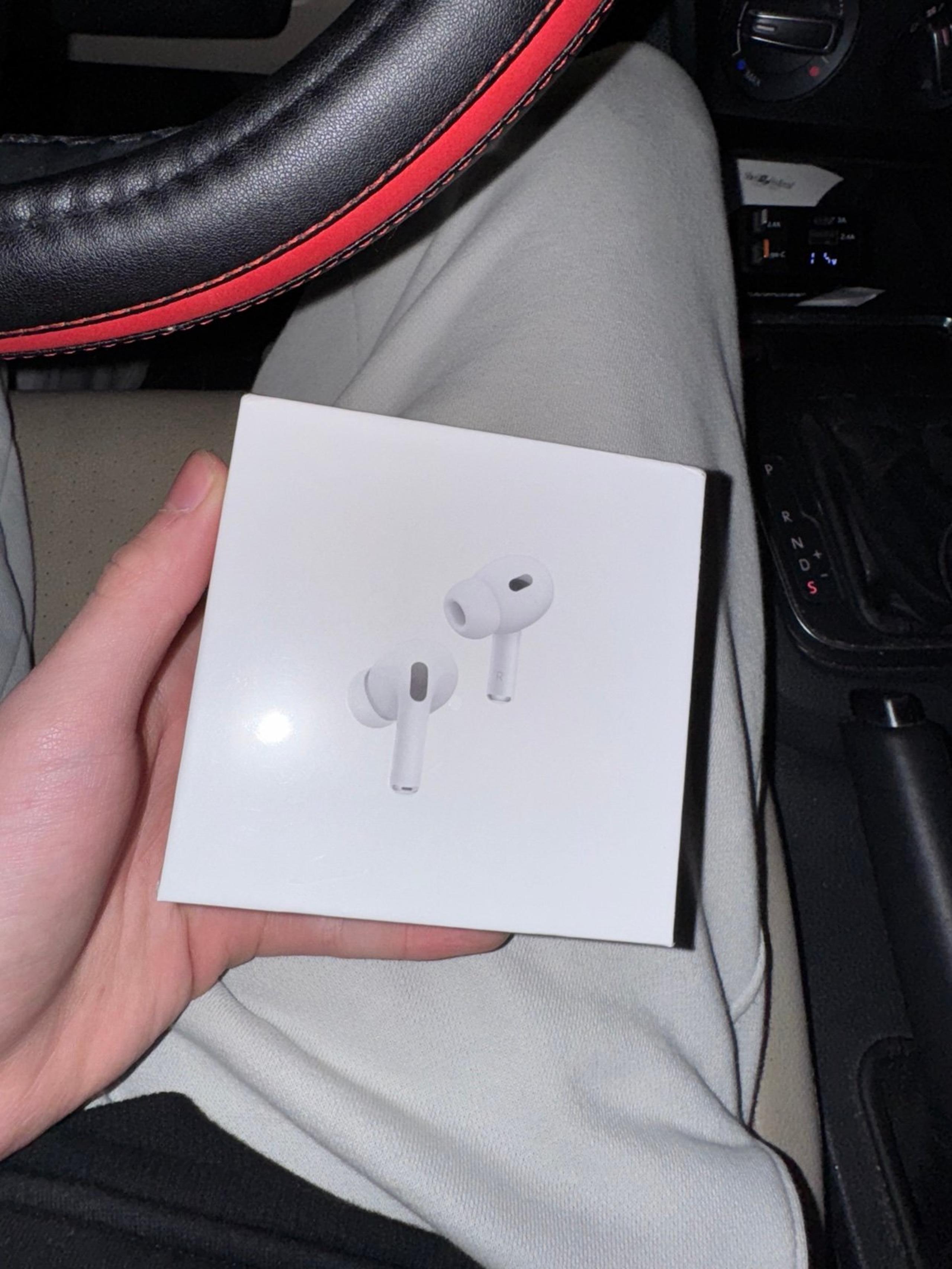 Wireless Earbud Headphones