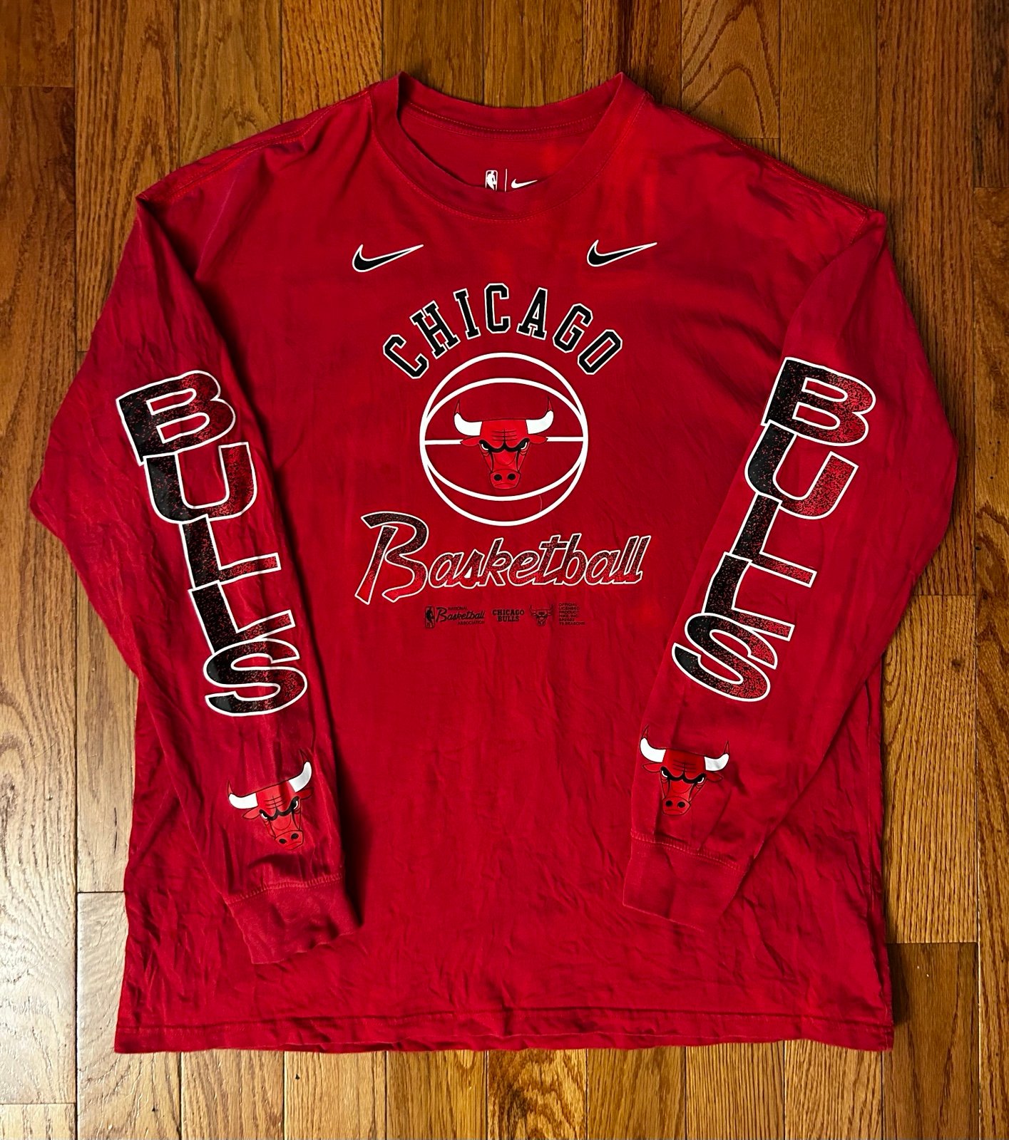 Chicago Bulls Nike Loose Fit LS T-Shirt Size XL