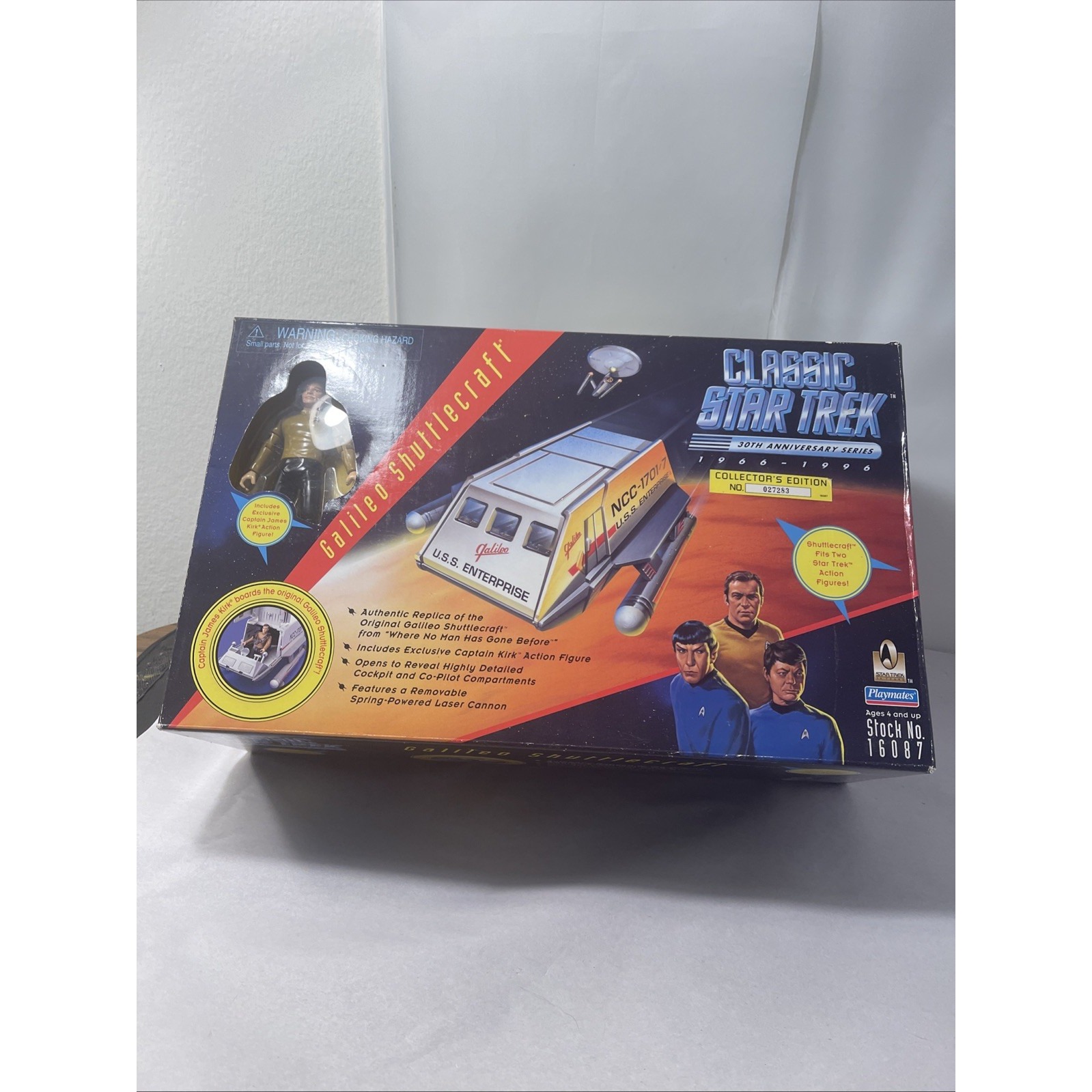 Star Trek Galileo Shuttlecraft & Captain Kirk Action Figure Playmates 1996 NEW