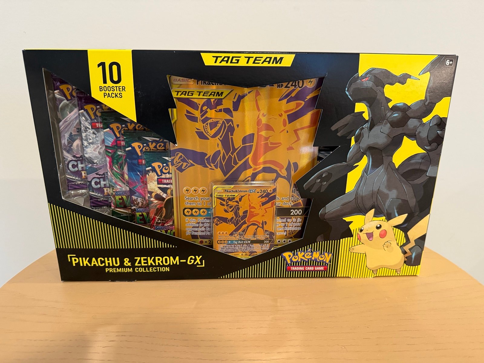 Pokemon Tag Team Pikachu Zekrom gx Premium Collection