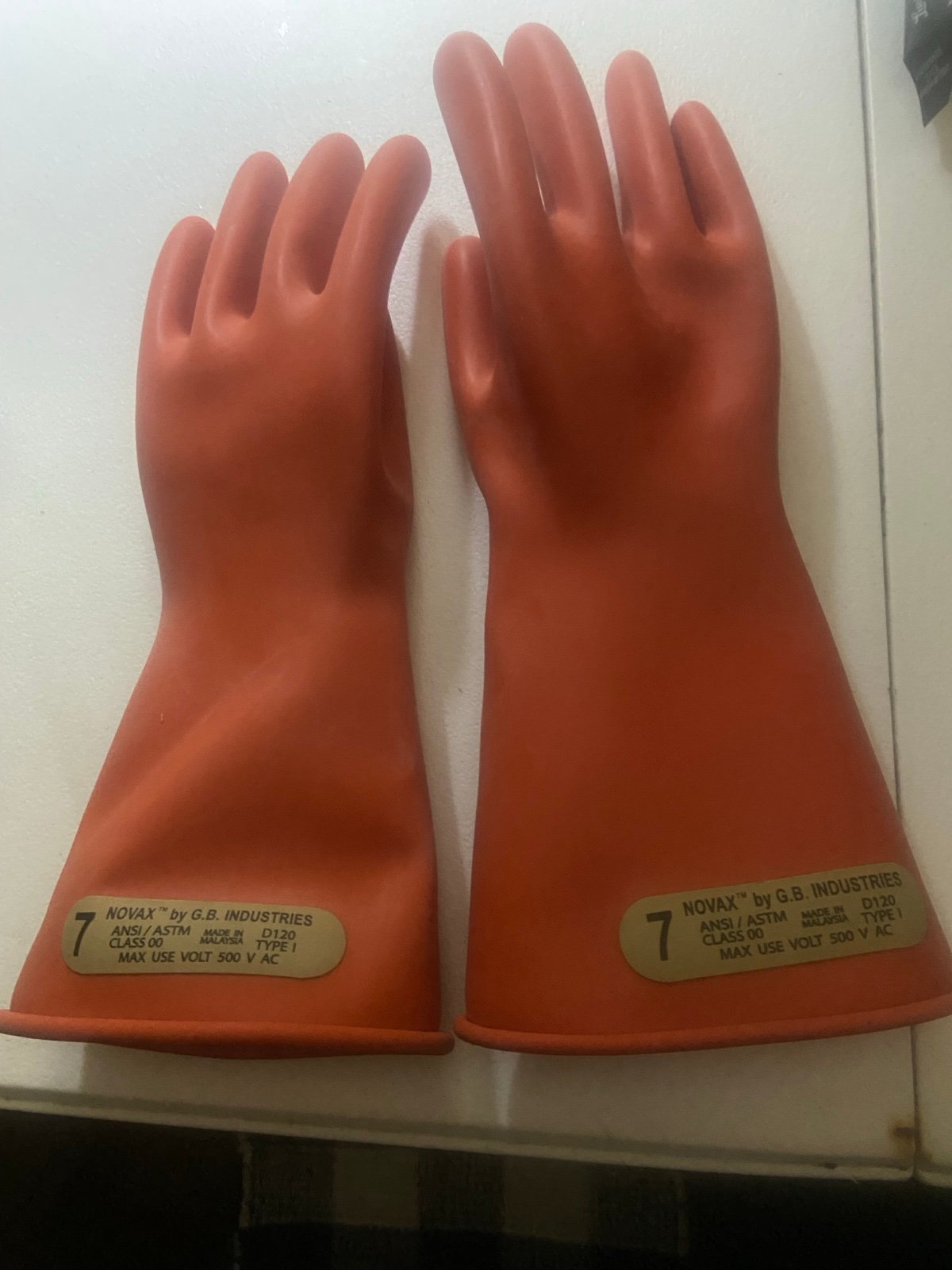NOVAX™ by G.B. INDUSTRIES ANSI / ASTM MADE IN D120 CLASS 00 MALAYSIA TYPE I MAX