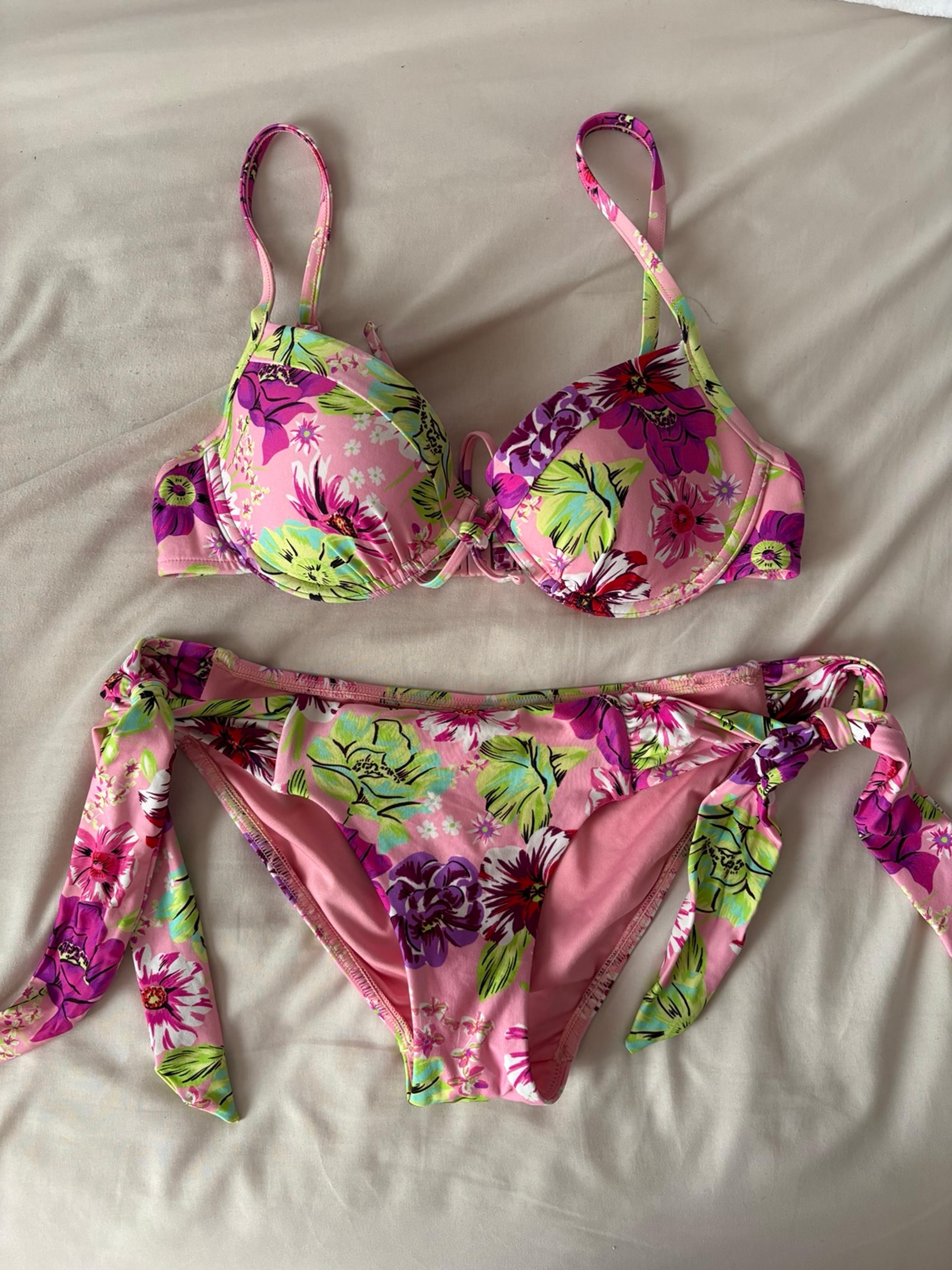 Victoria’s Secret Swimsuit set