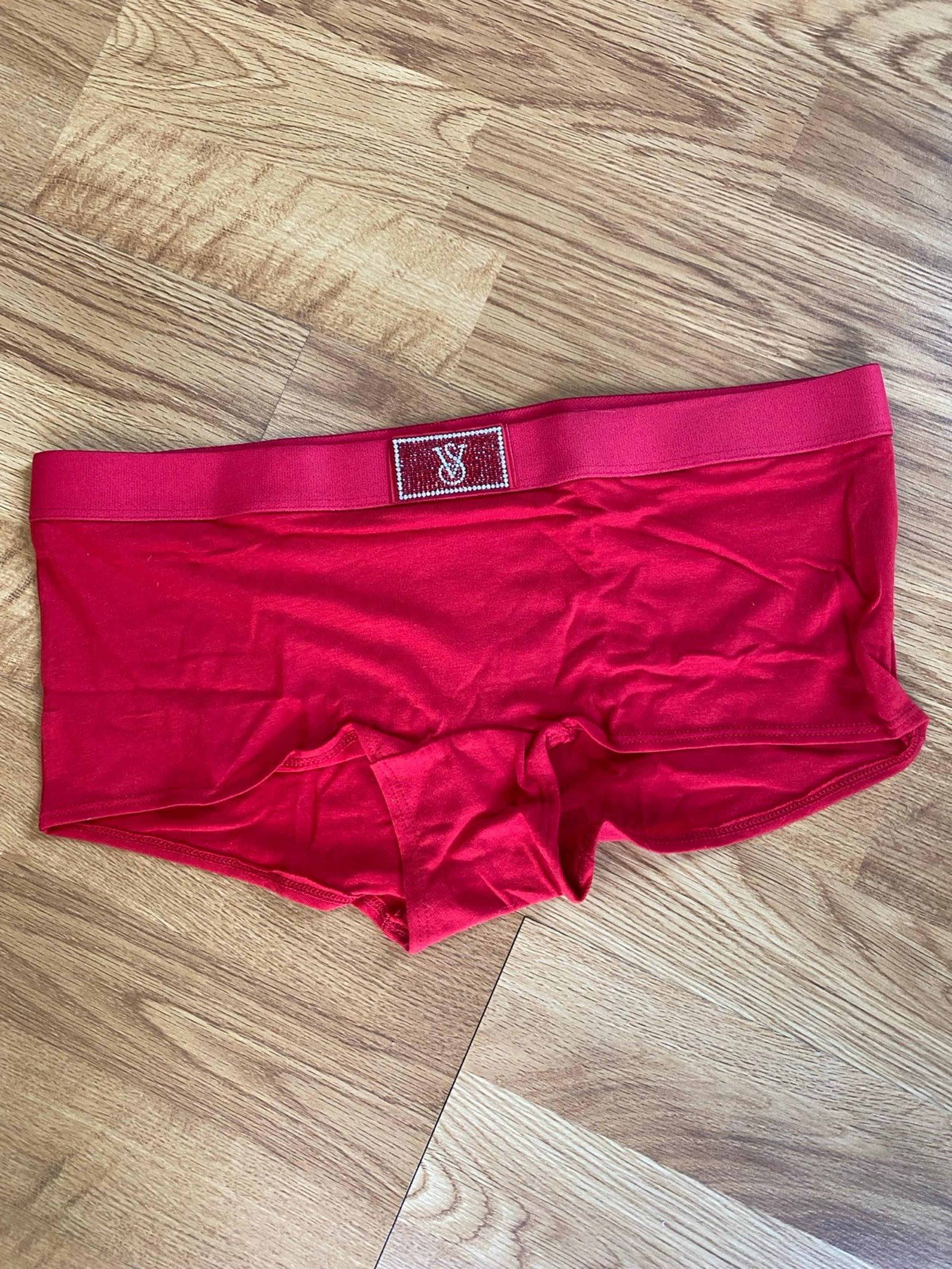 New womens Victoria’s Secret Sz M panty bling fashion show