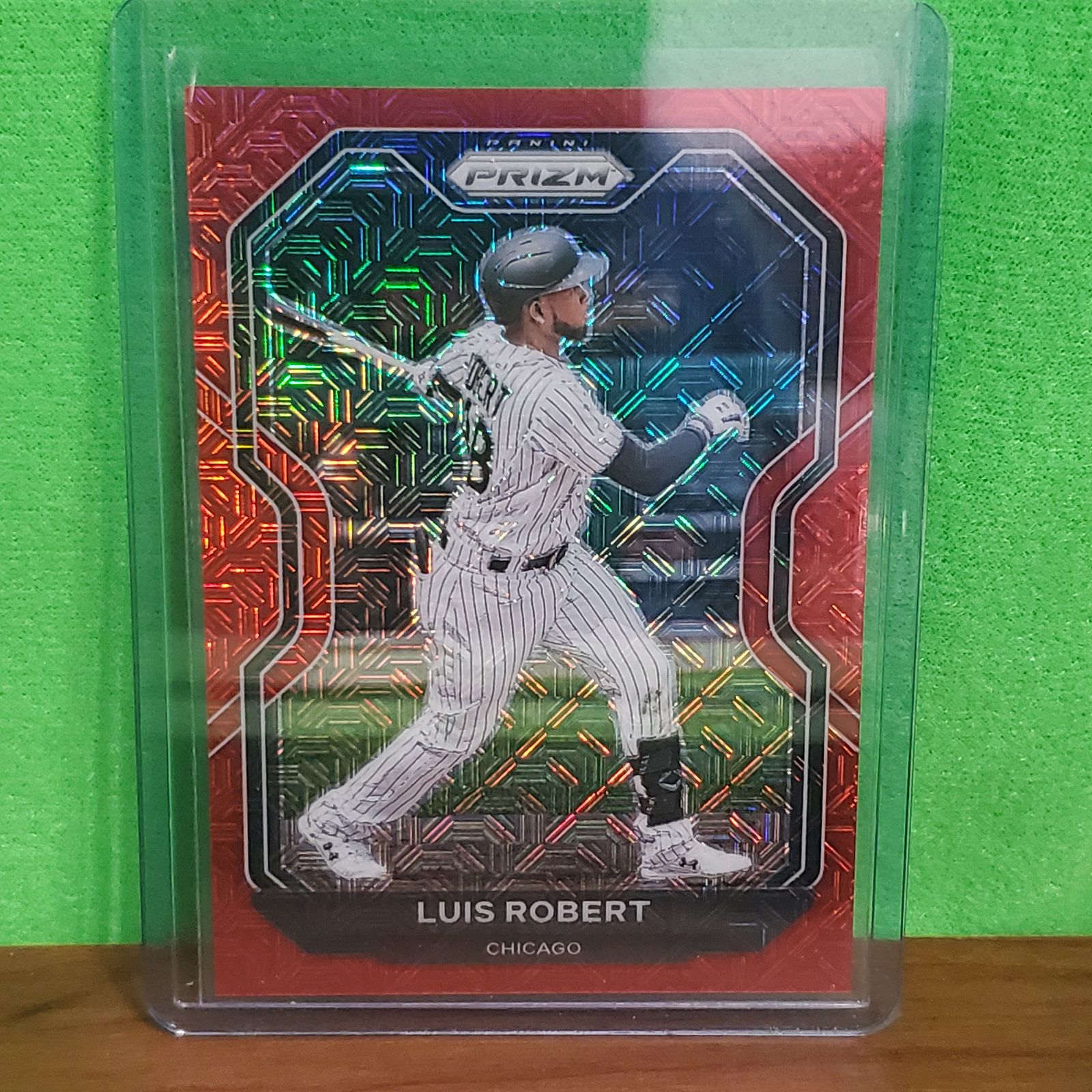 2021 PRIZM BASEBALL LUIS ROBERT RED MOJO 18/149.