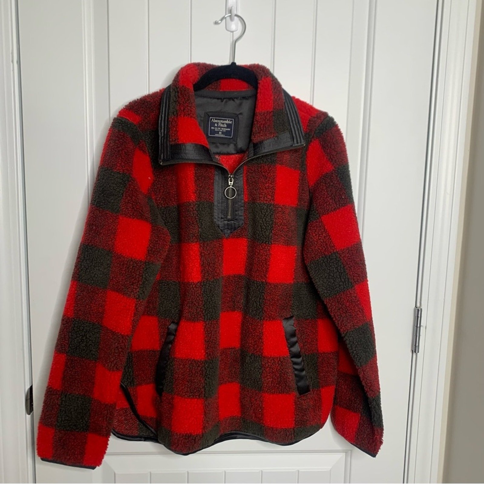 Abercrombie Fitch red buffalo plaid half zip fleece sherpa sweater jacket XS men