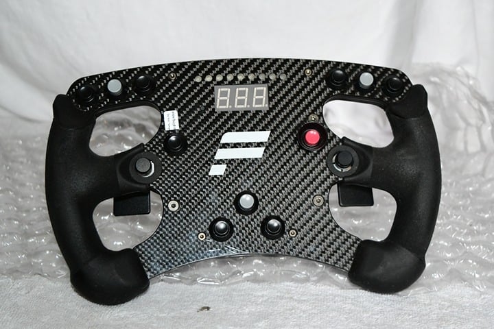 Fanatec F1 ClubSport Formula Carbon Steering Wheel clean rare 515B2 6/24