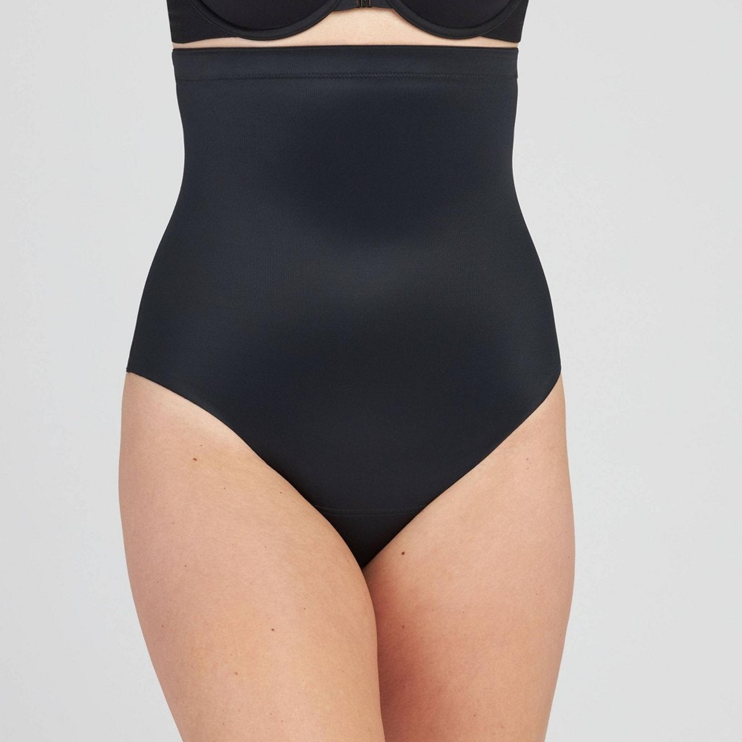 NWT ASSETS by SPANX Women's Flawless Finish High-Waist Shaping Thong Black M