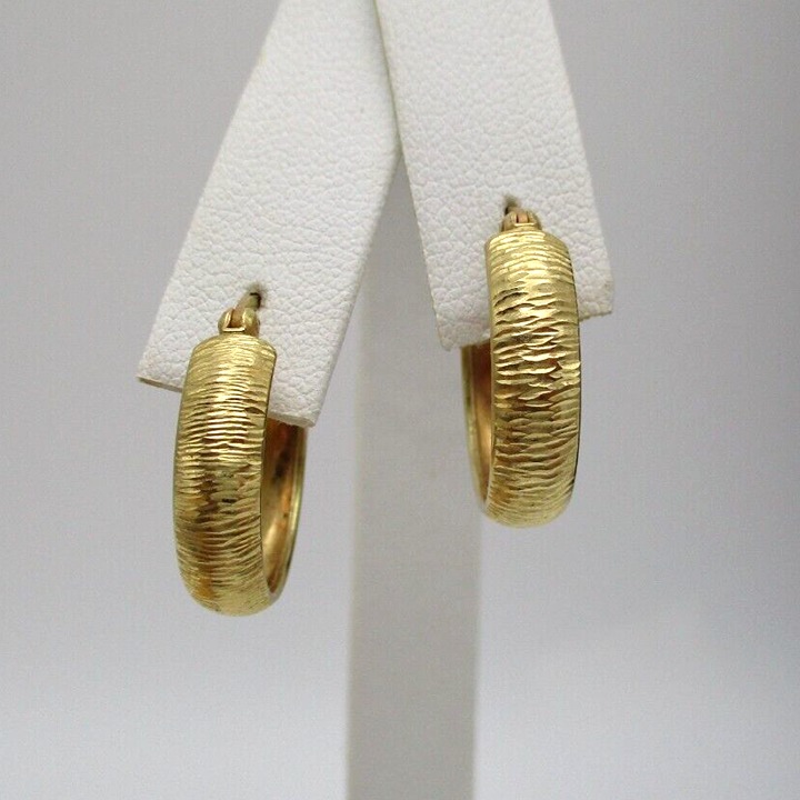 18K 750 MILOR Yellow Gold Diamond-Cut Hoop Earrings