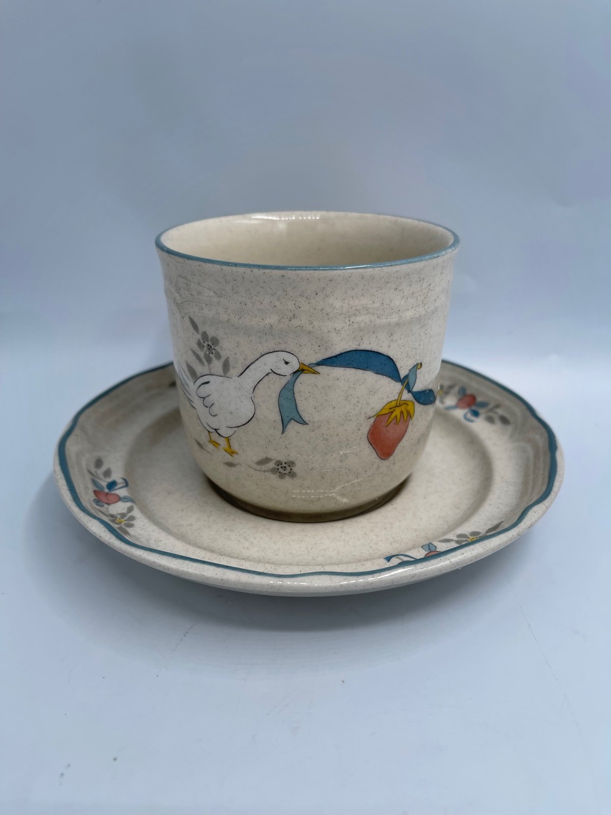 Vintage International China Marmalade Stoneware Goose Apple Cup and Salad Plate