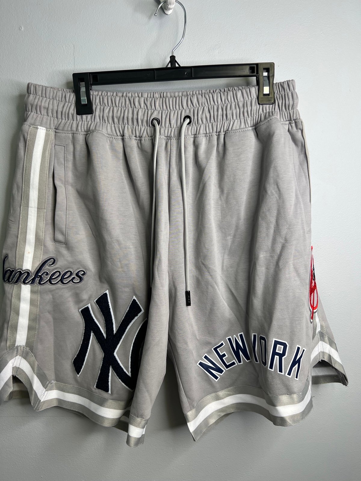 ny yankees shorts