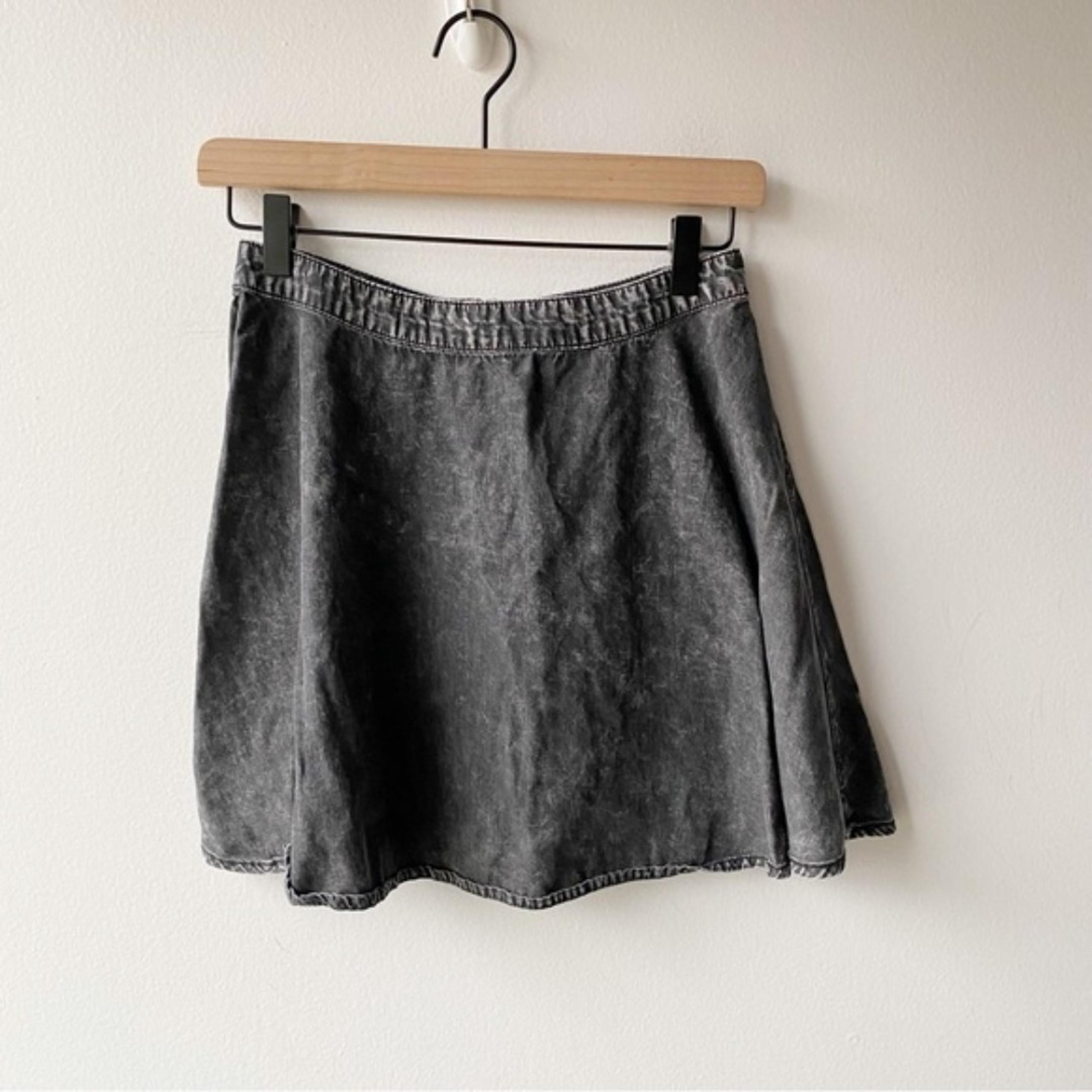 forever 21 black acid wash mini skirt