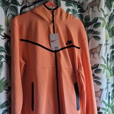 New Xl Nike tech sweatsuit