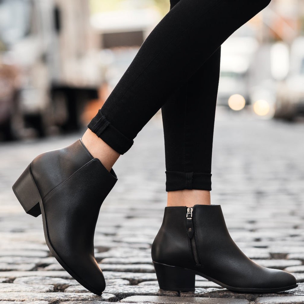 Thursday The Downtown Booties