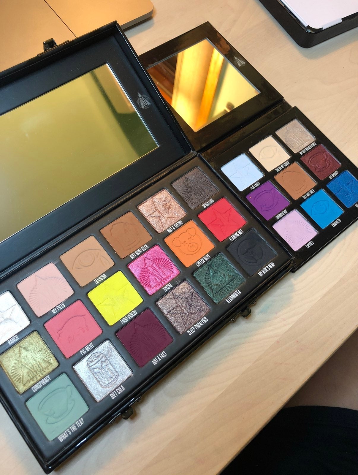 Jeffree Star Conspiracy Palette Bundle +