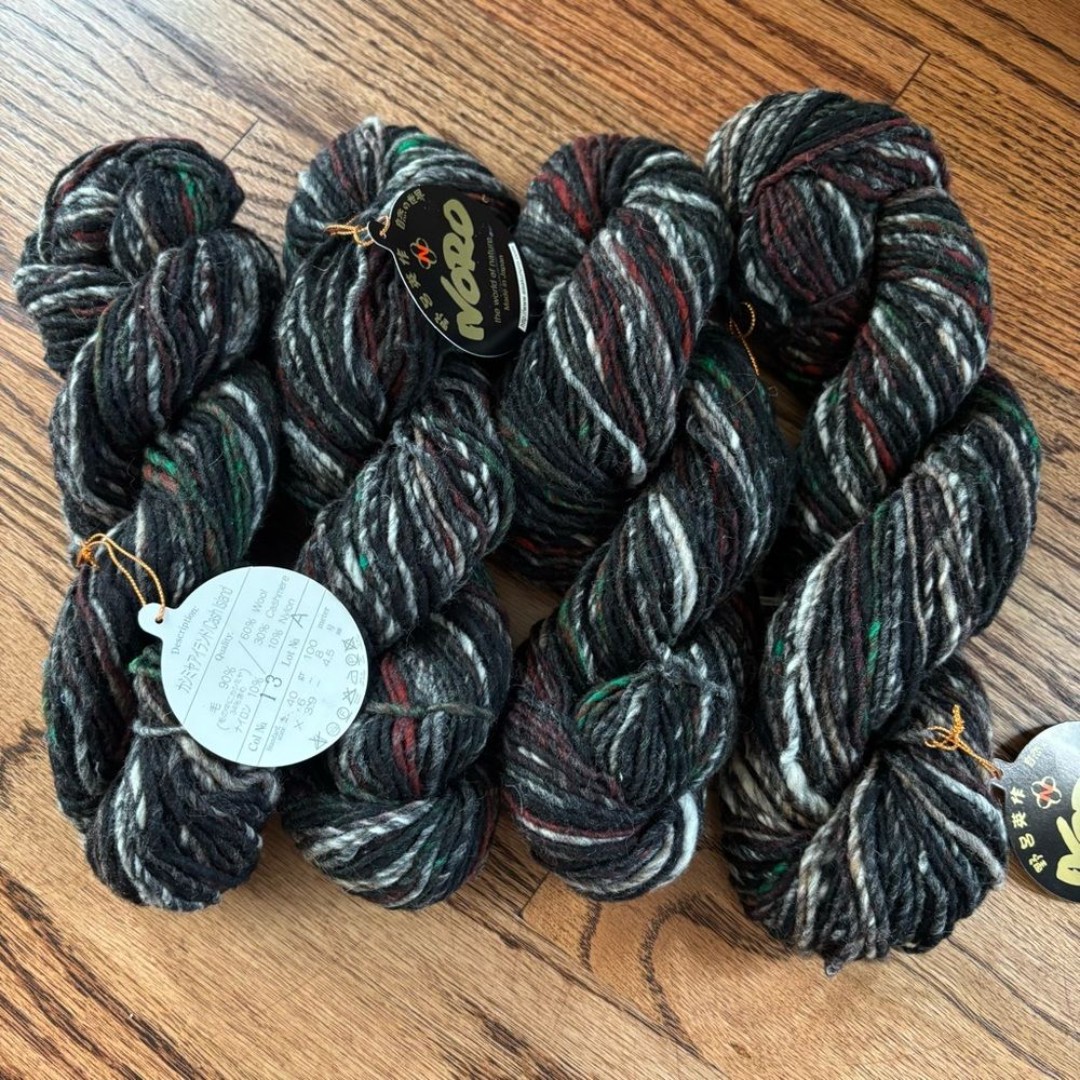 Noro Cash Island Yarn Lot of 4 Black Multicolor Wool Cashmere Nylon Red Green