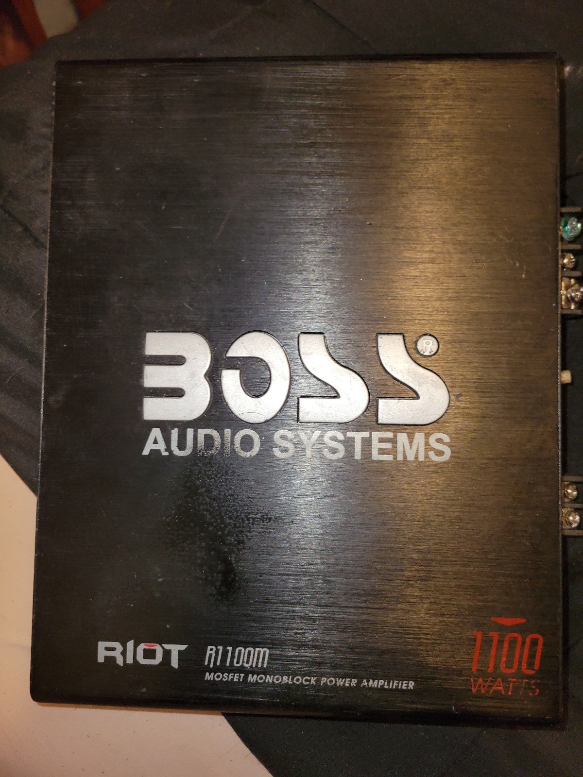 Boss 1100 w amp