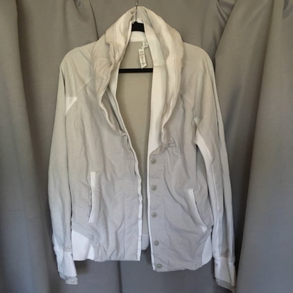 LULULEMON Button-up light gray/cream jacket