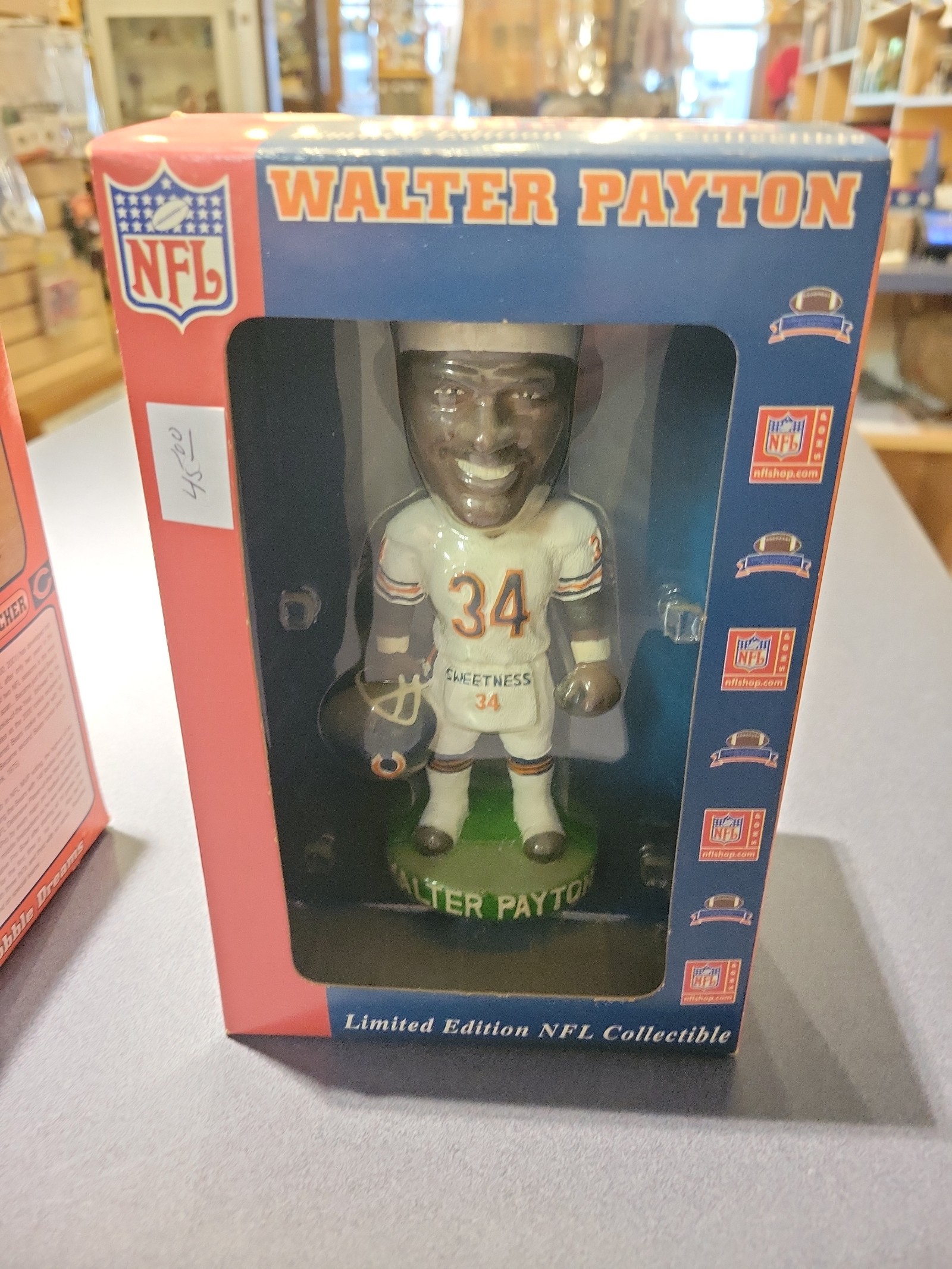 Bobble Dreams NFL Walter Payton Limited Edition 13621 of 1672 Bobble Head