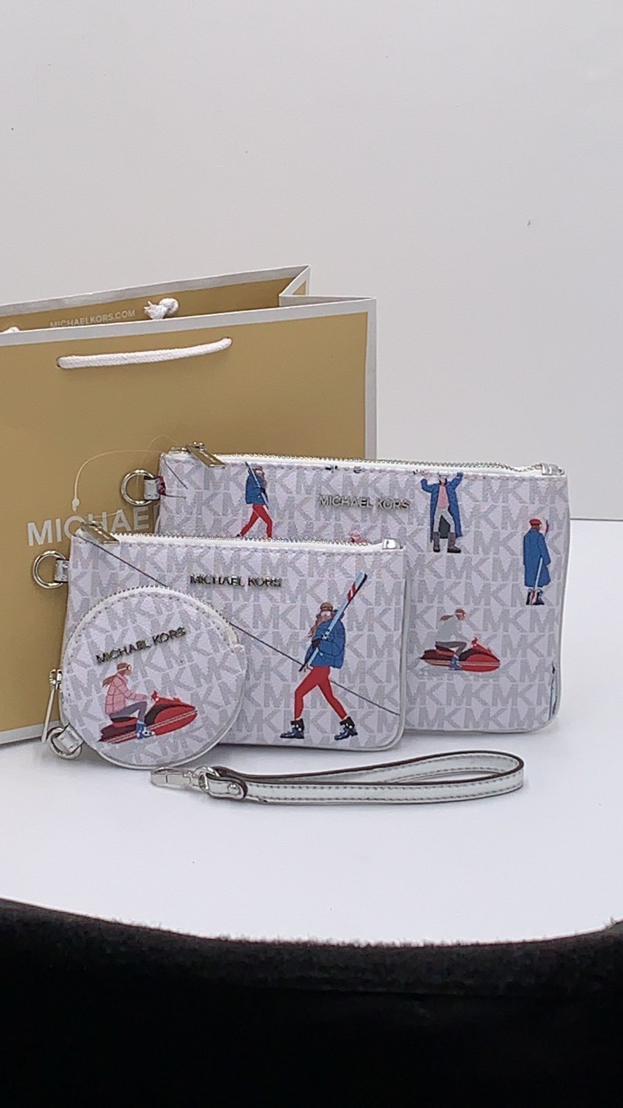 MICHAEL KORS JET SET GIRLS MULTIFUNCTIONAL WRISTLET TRIO BRIGHT WHITE MULTI Mic