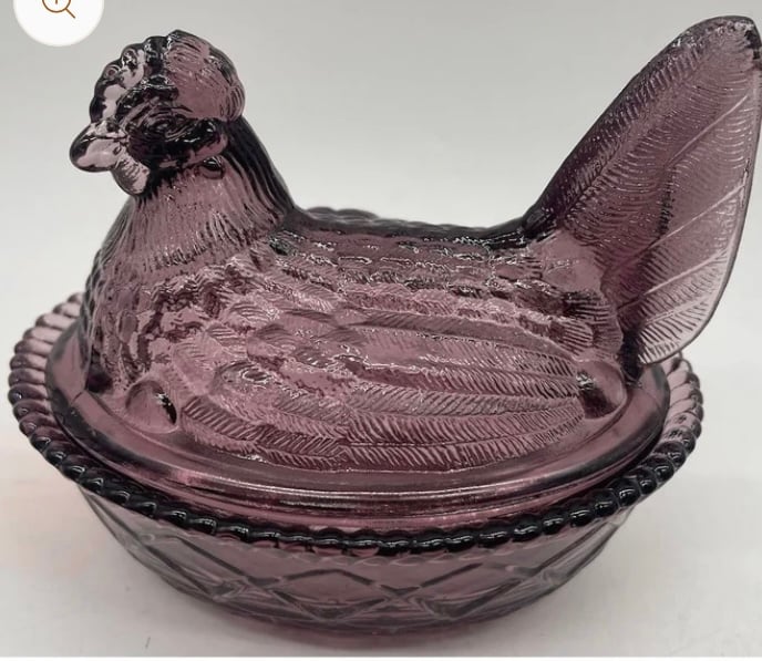 Covered Hen with Split Tail Plum