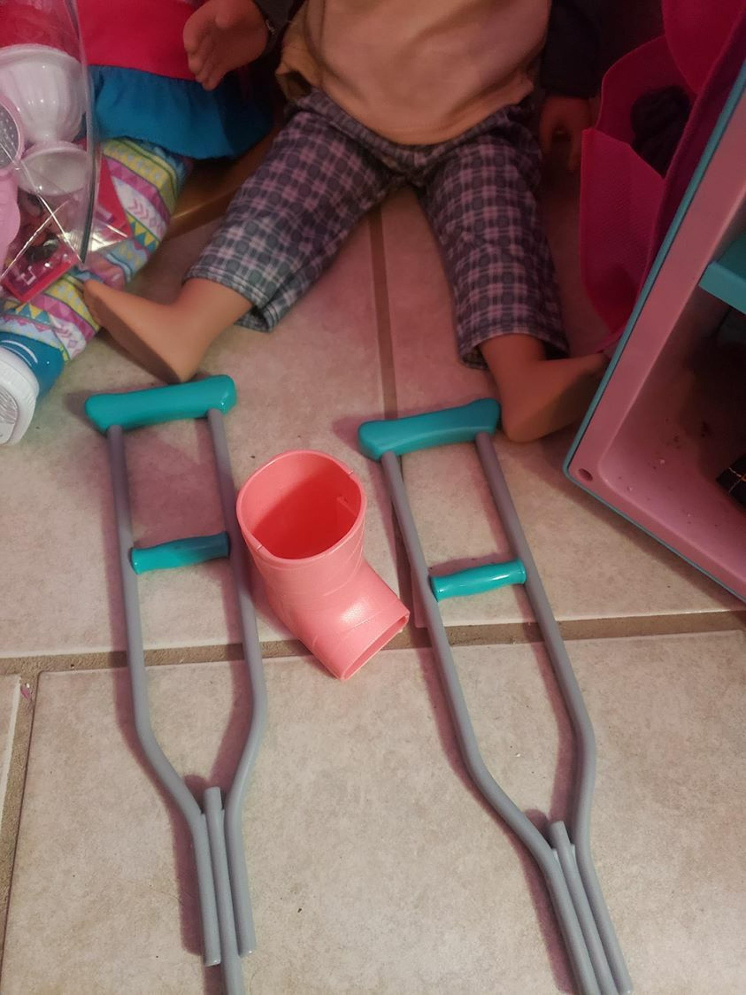MY LIFE DOLL 360 CLOSET AND ACCESSORIES