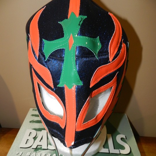 REY MYSTERIO JR AUTOGRAPHED LUCHA LIBRE MASK LOOK