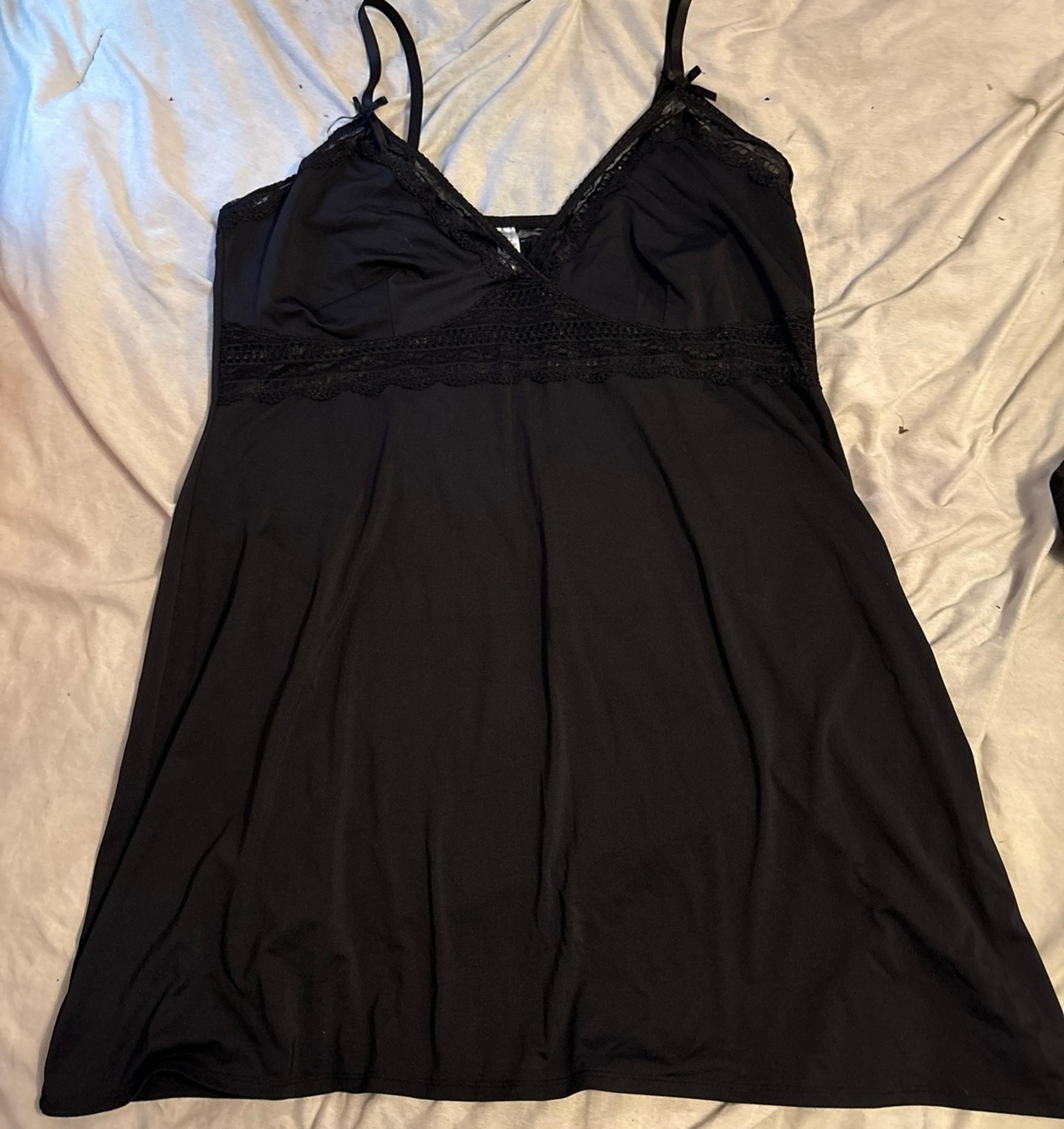 Delta Burke Plus Size Black Lace Trim Short Nightgown, Size 3X
