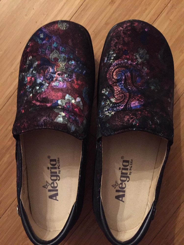 nursing shoes
