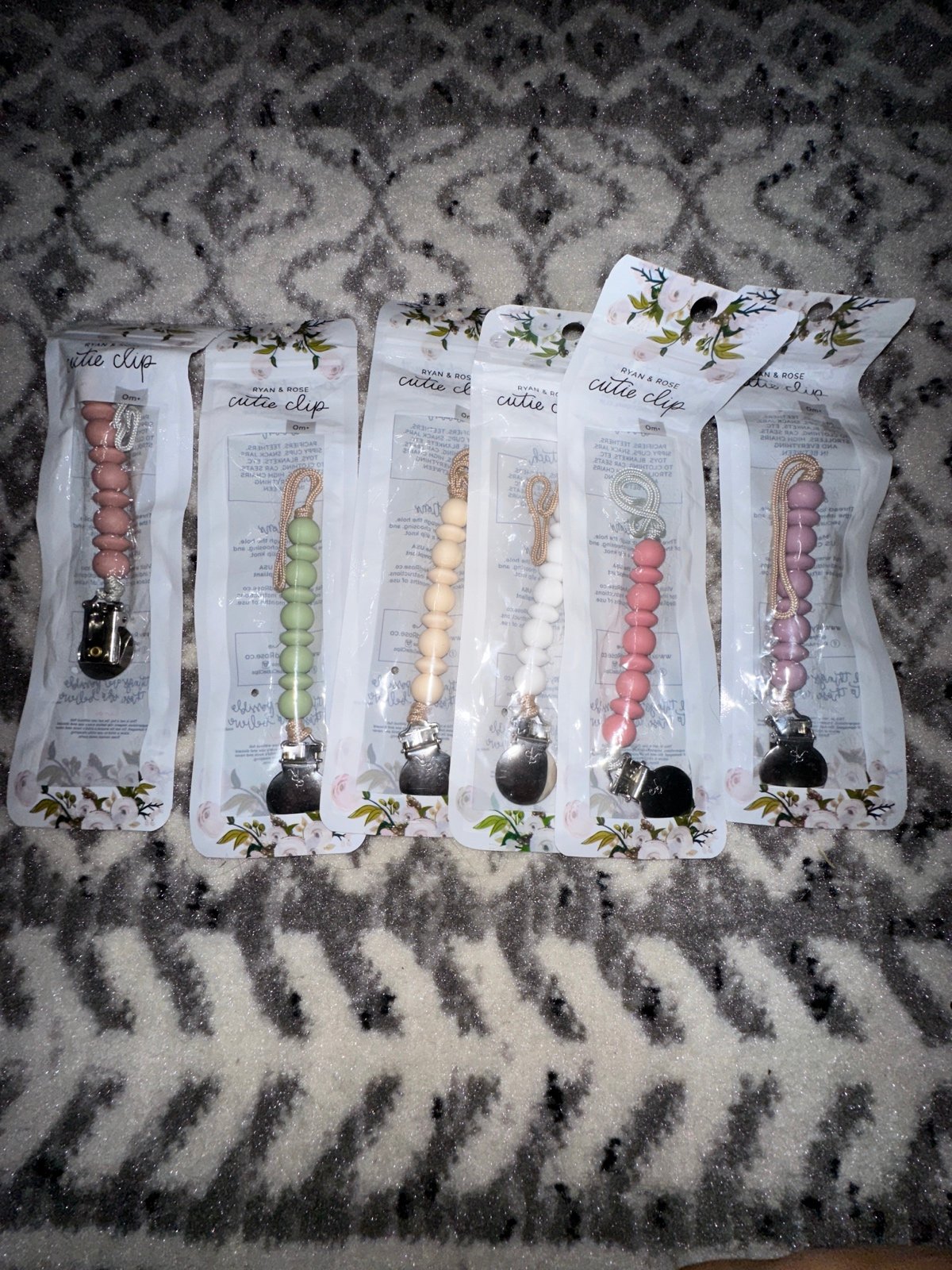ryan and rose cutie clip holder lot 6