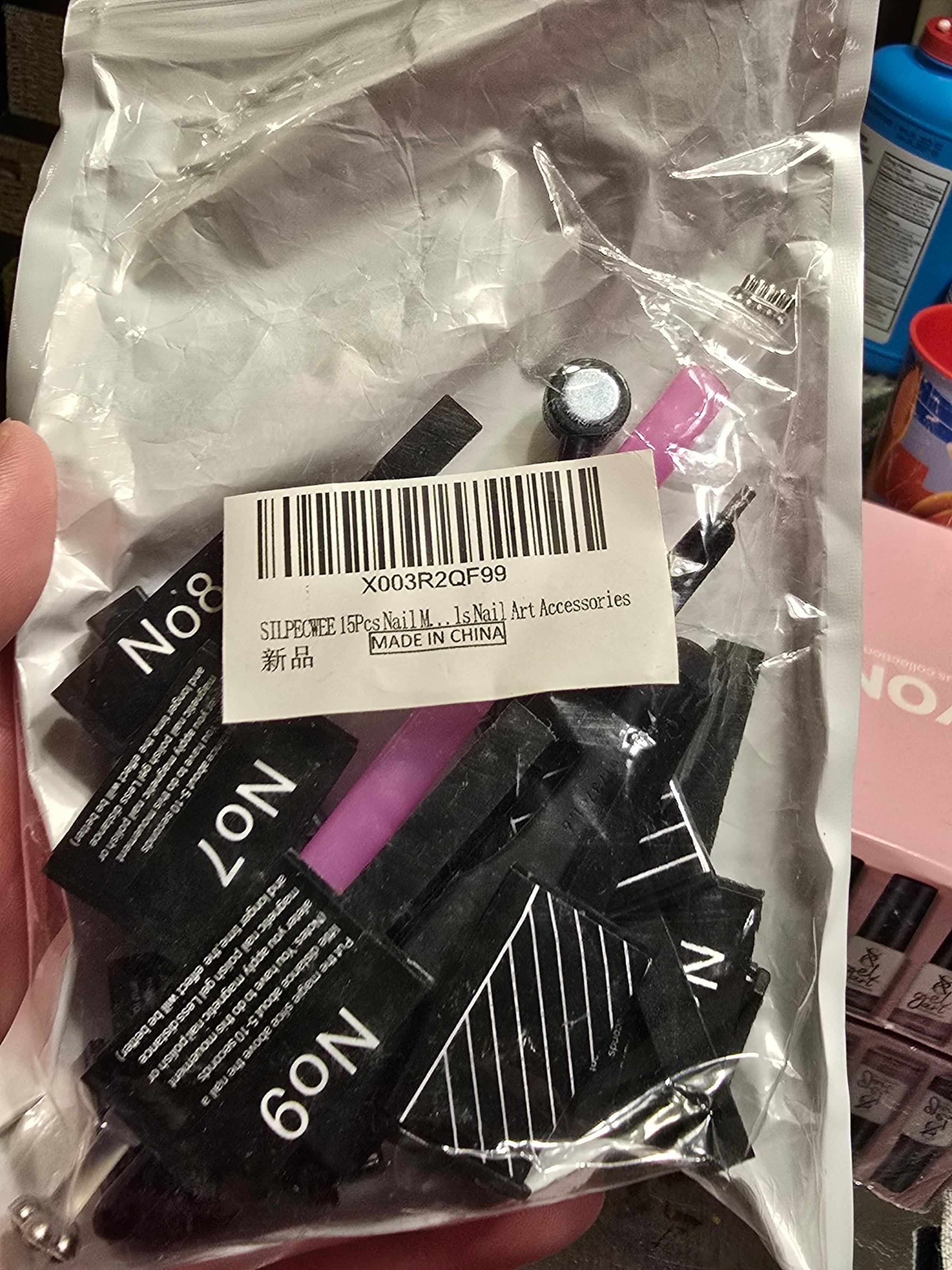 Brand new 14 pcs nail magnet cat eye tool set.