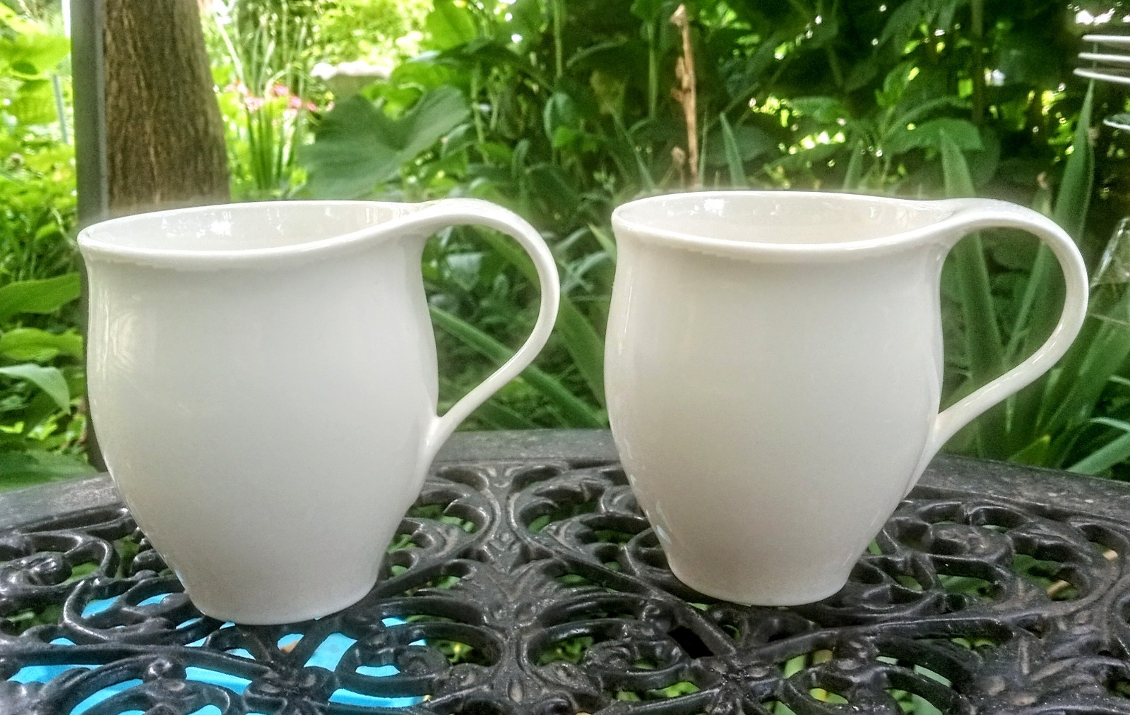 Portmeiron LIQUID neo mcm white porcelain coffee cups x 2