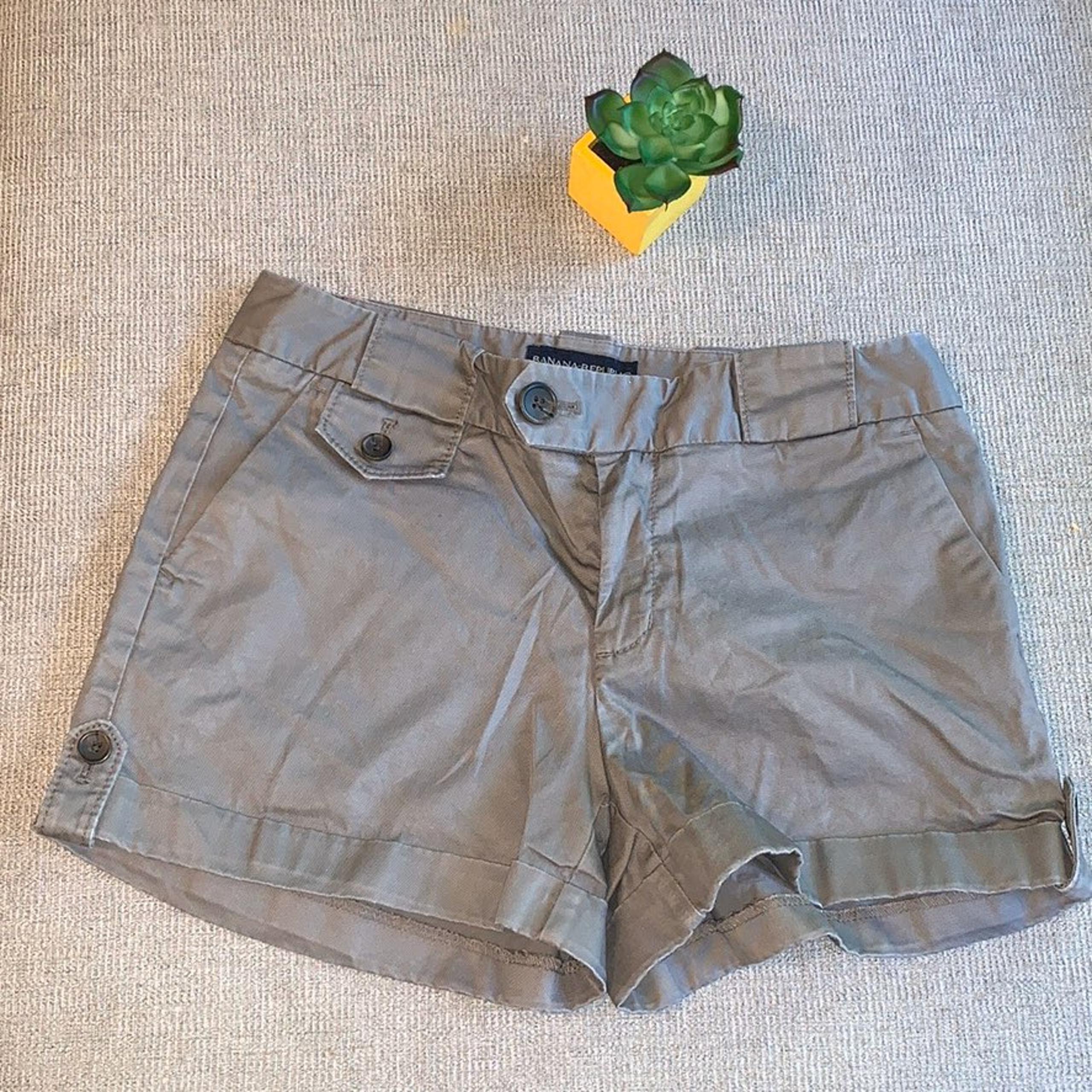 banana republic cuffed brown shorts 0